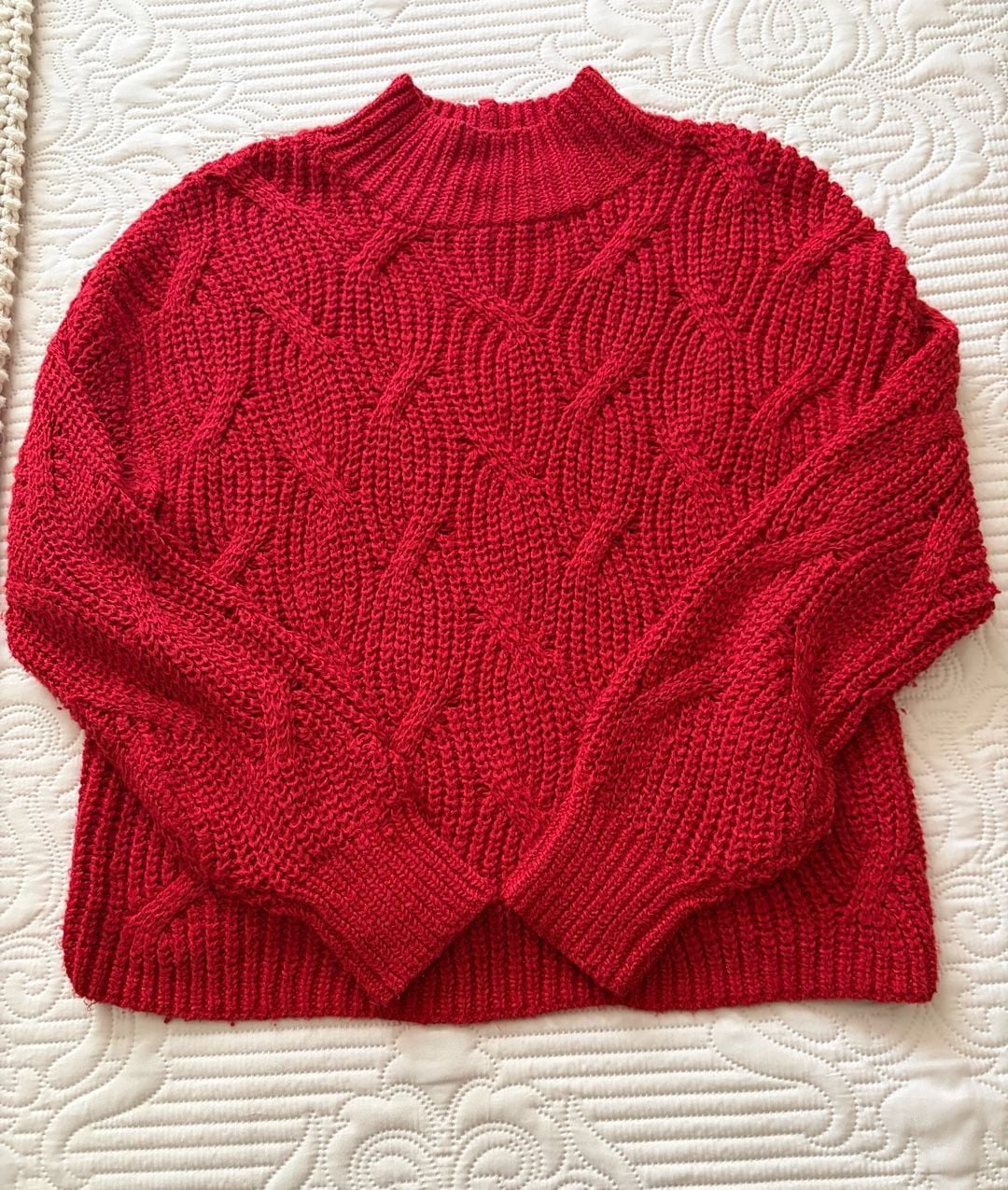 American Eagle Red Oversized Chunky Knit Mock Neck Sweater Size M
2