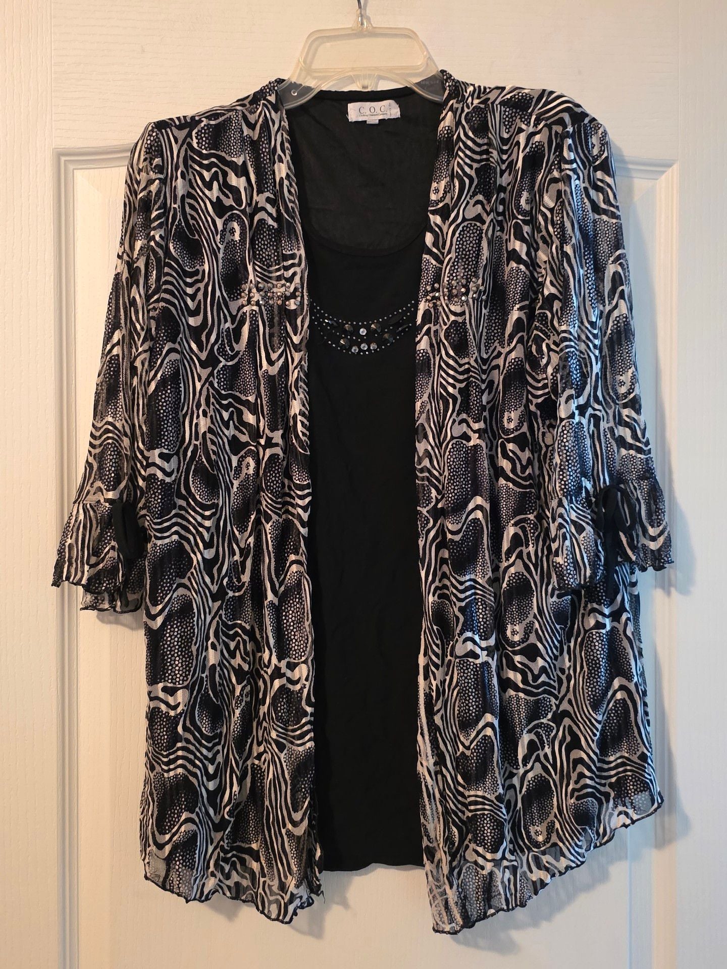 C.O.C. Cardigan Look Top 2XL Black White Abstract Print Beaded Open Front 1