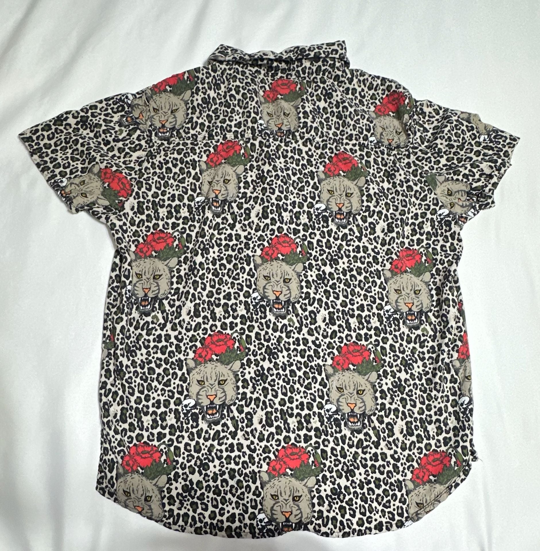 Brooklyn Standard Panther Rose Short Sleeve Button Down Size L 5