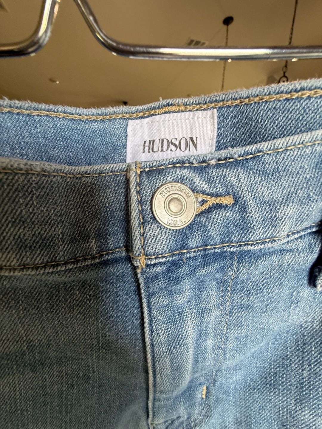 Hudson Natalie Suz Jeans Size 29 Light Wash Distressed Straight Leg 3