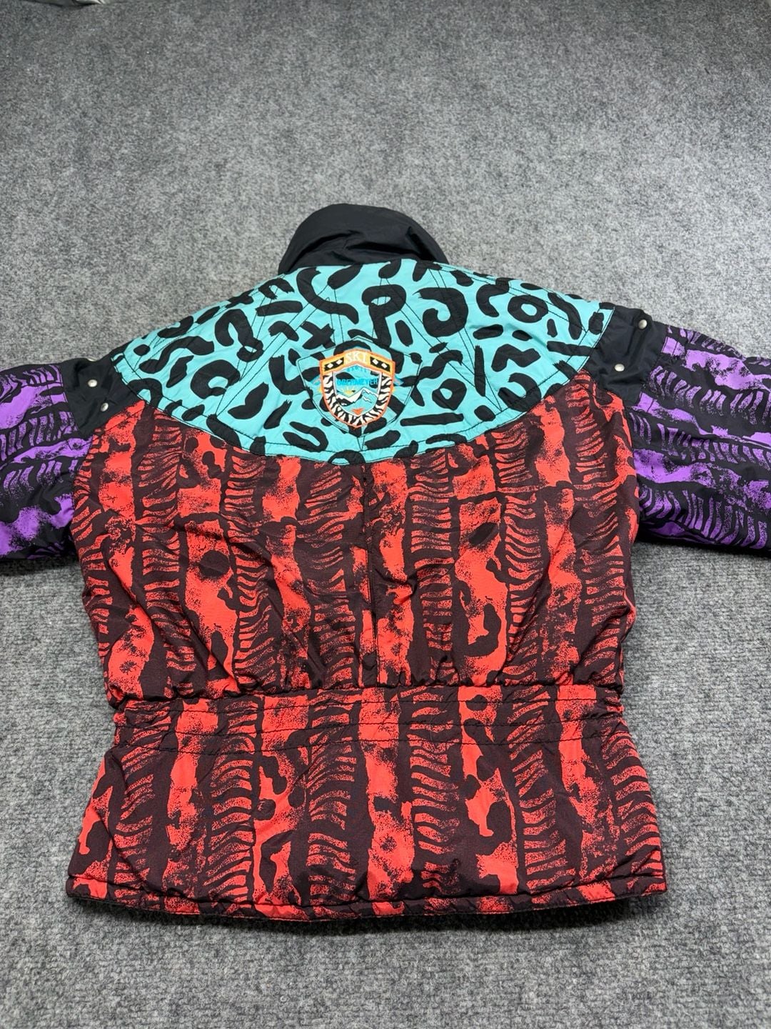 Vtg Obermeyer Wild One Ski jacket womens size-6-small Animal print 80/90s Retro 14