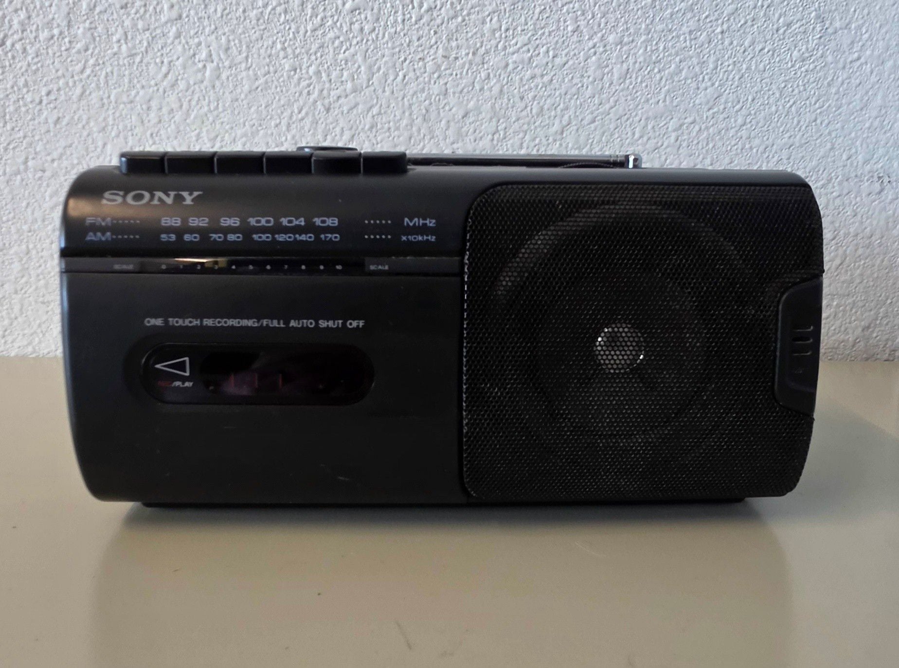 Sony CFM-10 AM/FM Radio Cassette-Corder Boombox Black Tested and Works! 544 3