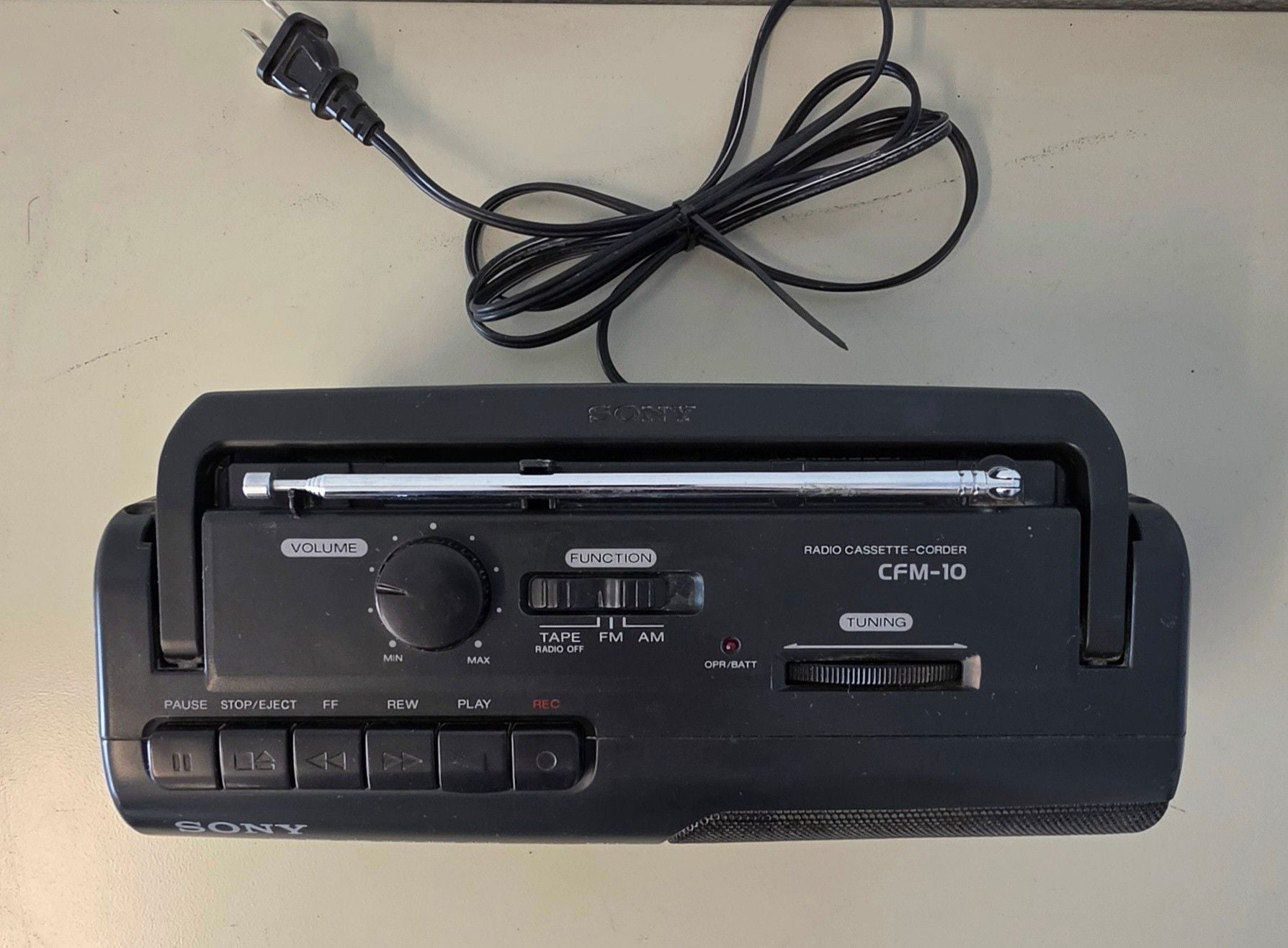 Sony CFM-10 AM/FM Radio Cassette-Corder Boombox Black Tested and Works! 544 4