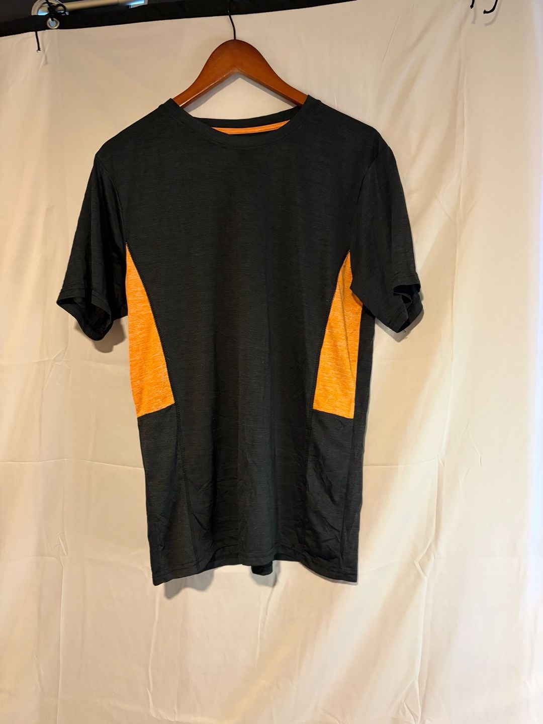 Real Essentials Athletic T-Shirt Size L Black Orange Activewear 2