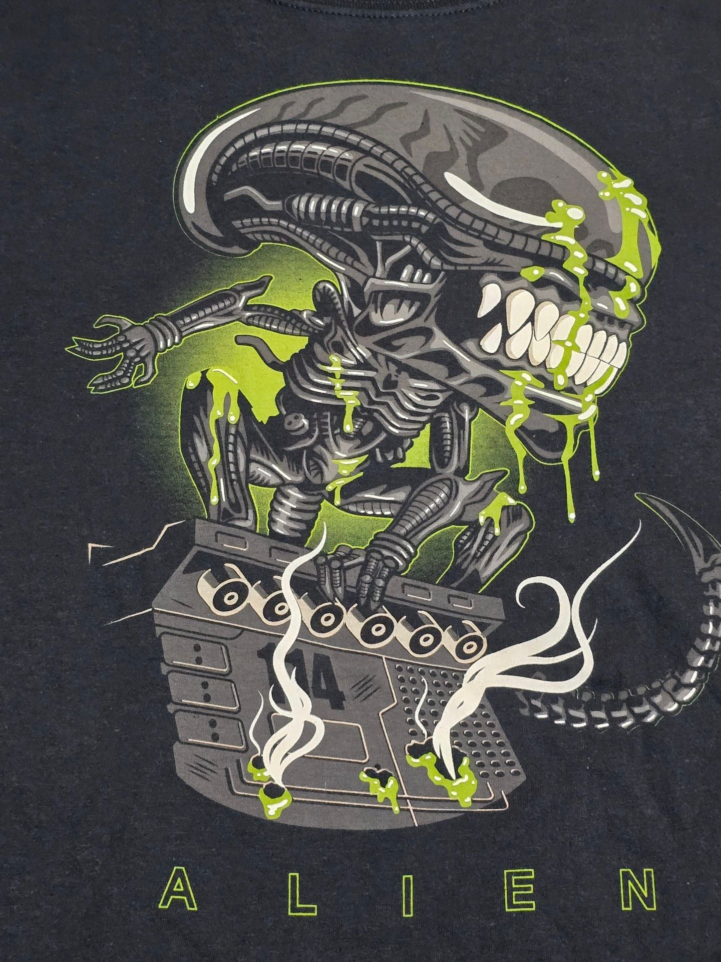 Funko Pop! Tees Alien 40th Anniversary T-Shirt Size XL Black 3
