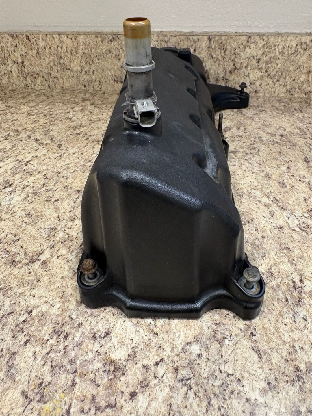 2005-2010 Ford Mustang 4.0L V6 Passenger RH Valve Cover OEM Right Side 5
