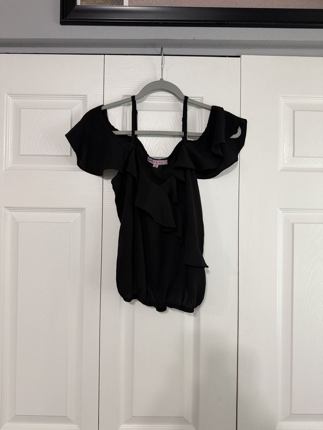 Crave Fame Cold Shoulder Blouse Size M Black Ruffle Top 2
