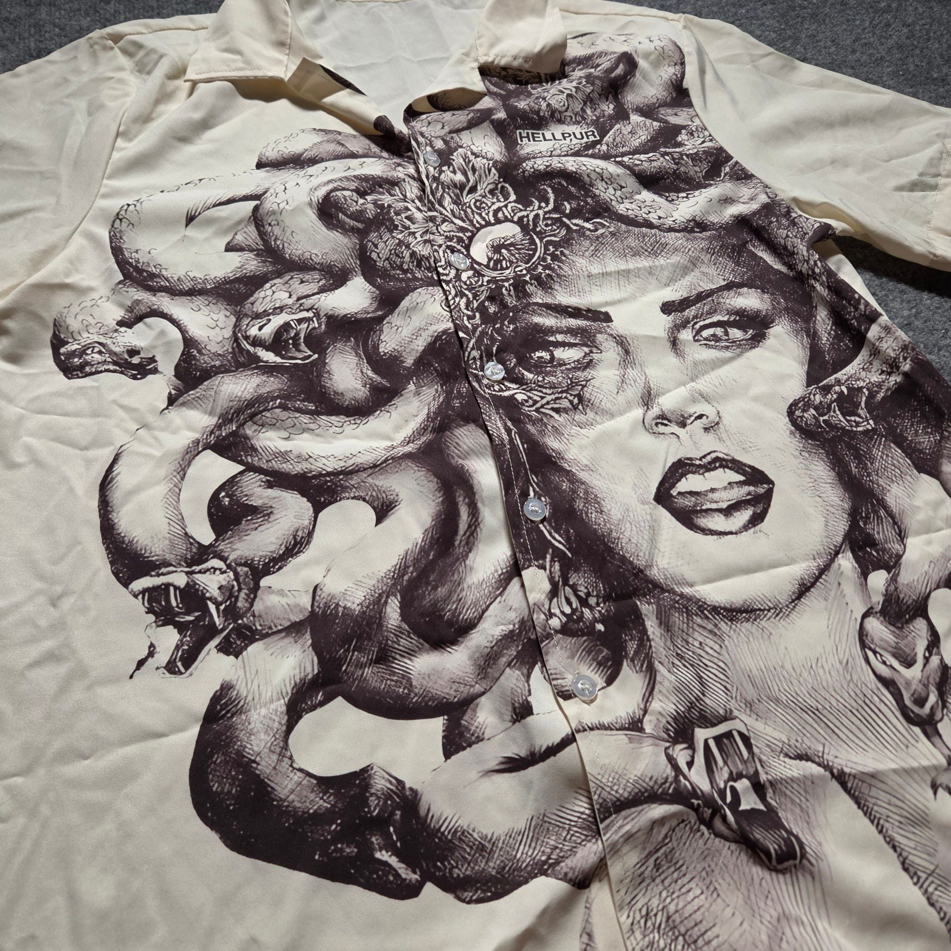 HELLPUR Short Sleeve Button Down Shirt Size M Medusa Graphic 3