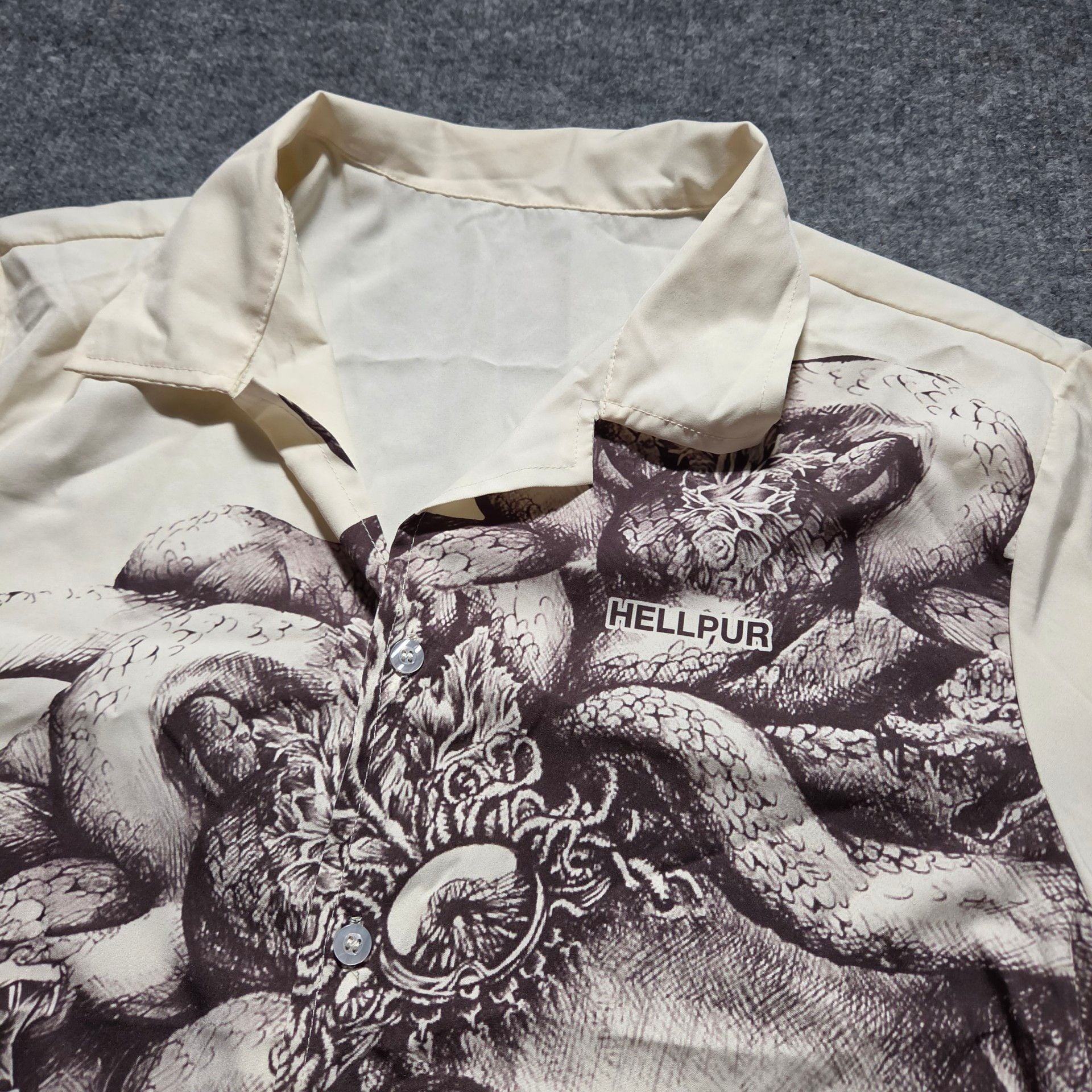 HELLPUR Short Sleeve Button Down Shirt Size M Medusa Graphic 4