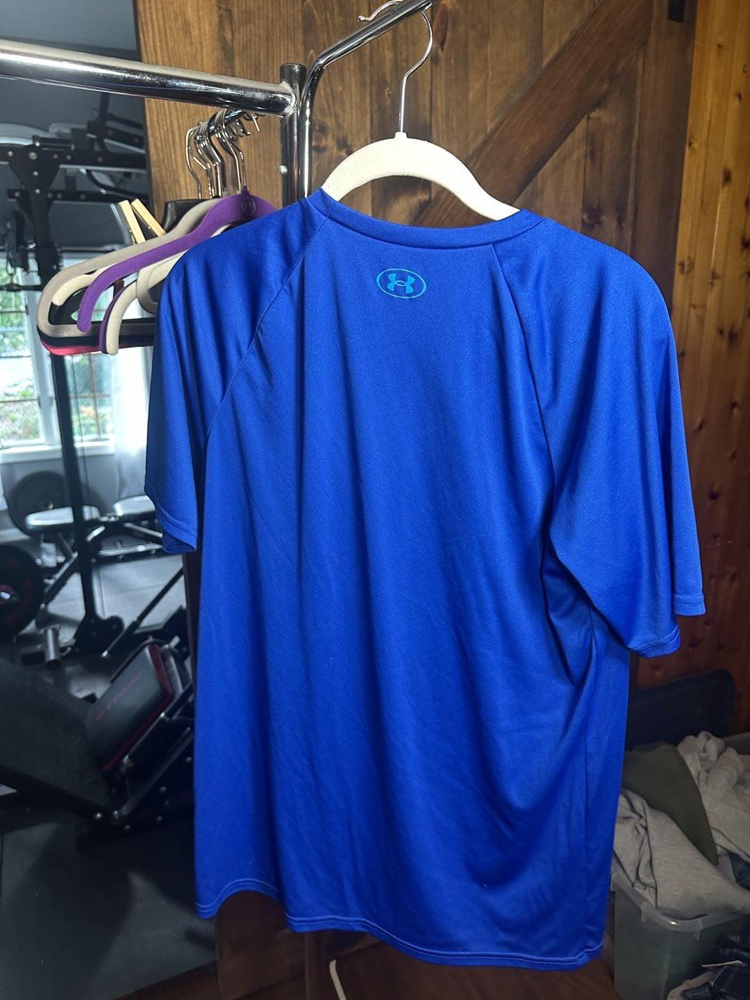 Under Armour All Action T-Shirt Size YXL Blue HeatGear
YOUTH 4
