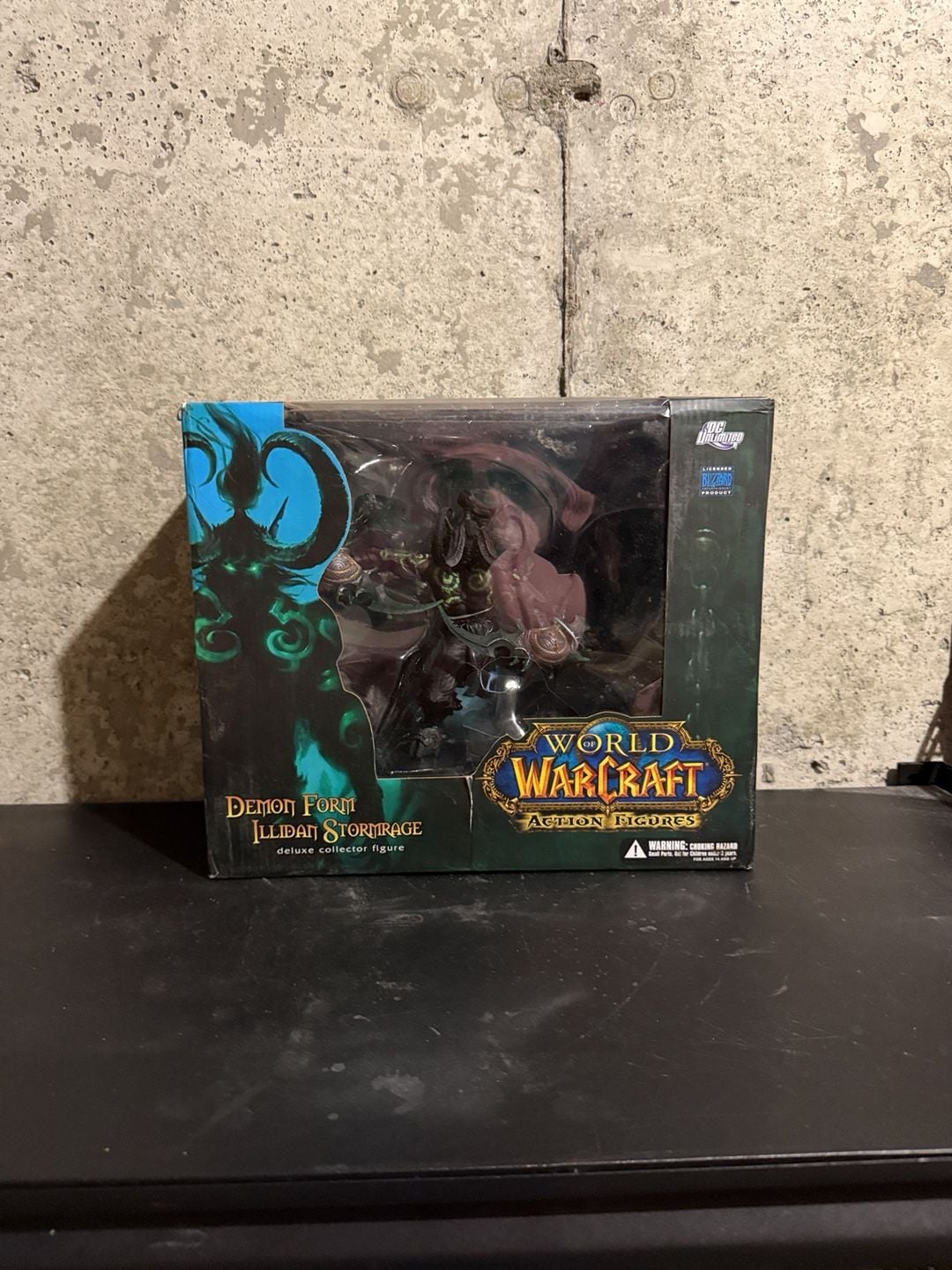 DC Unlimited World of Warcraft Demon Form Illidan Stormrage Figure 1