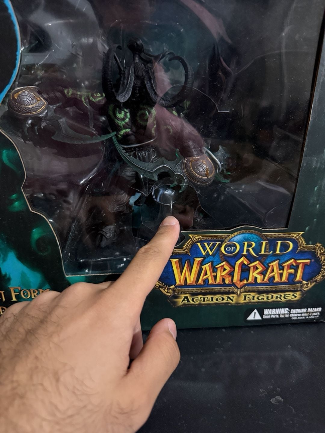 DC Unlimited World of Warcraft Demon Form Illidan Stormrage Figure 2