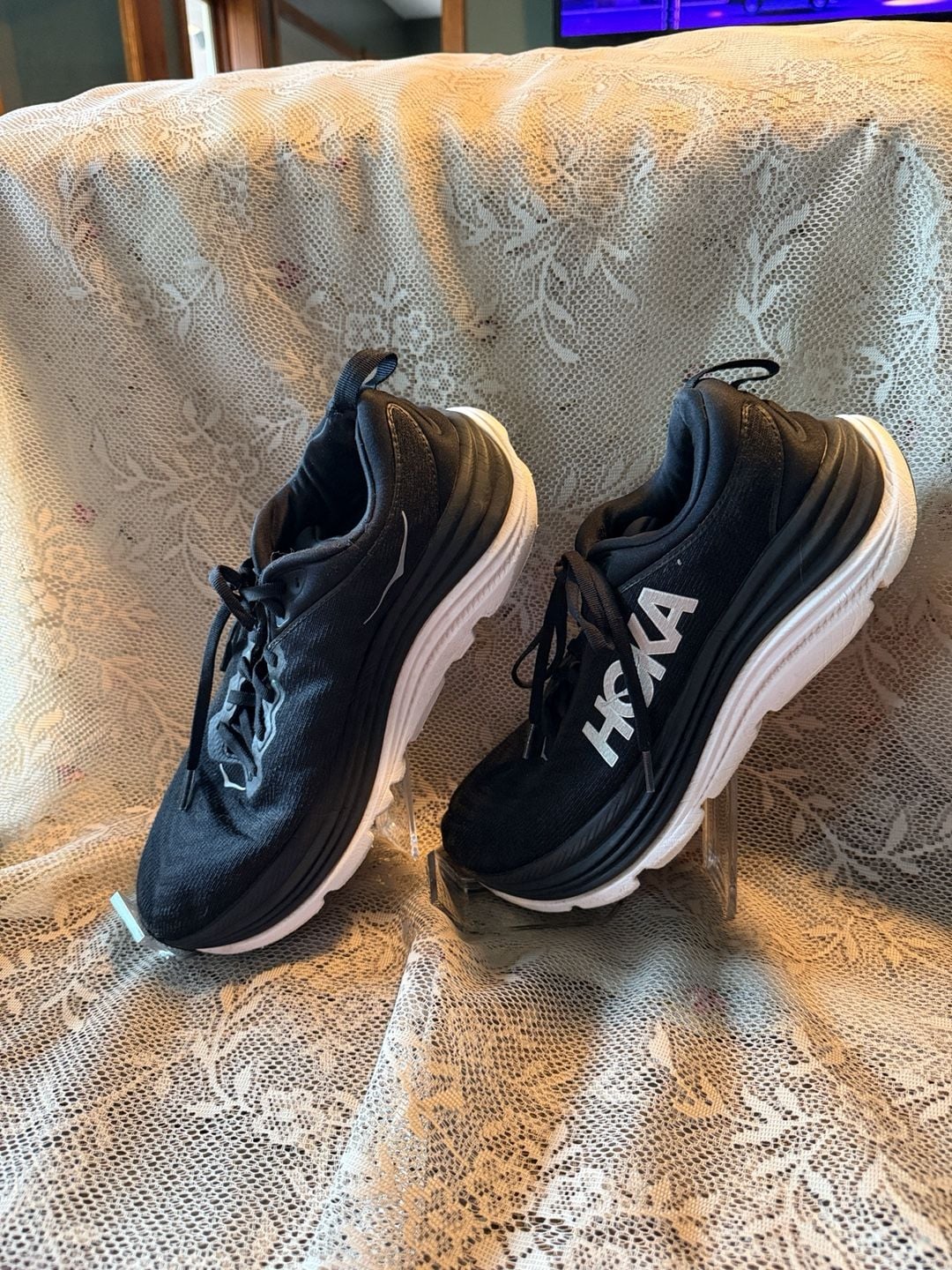 LUS 1 Hoka One One Gaviotas Running Shoes Size 10D Black 4