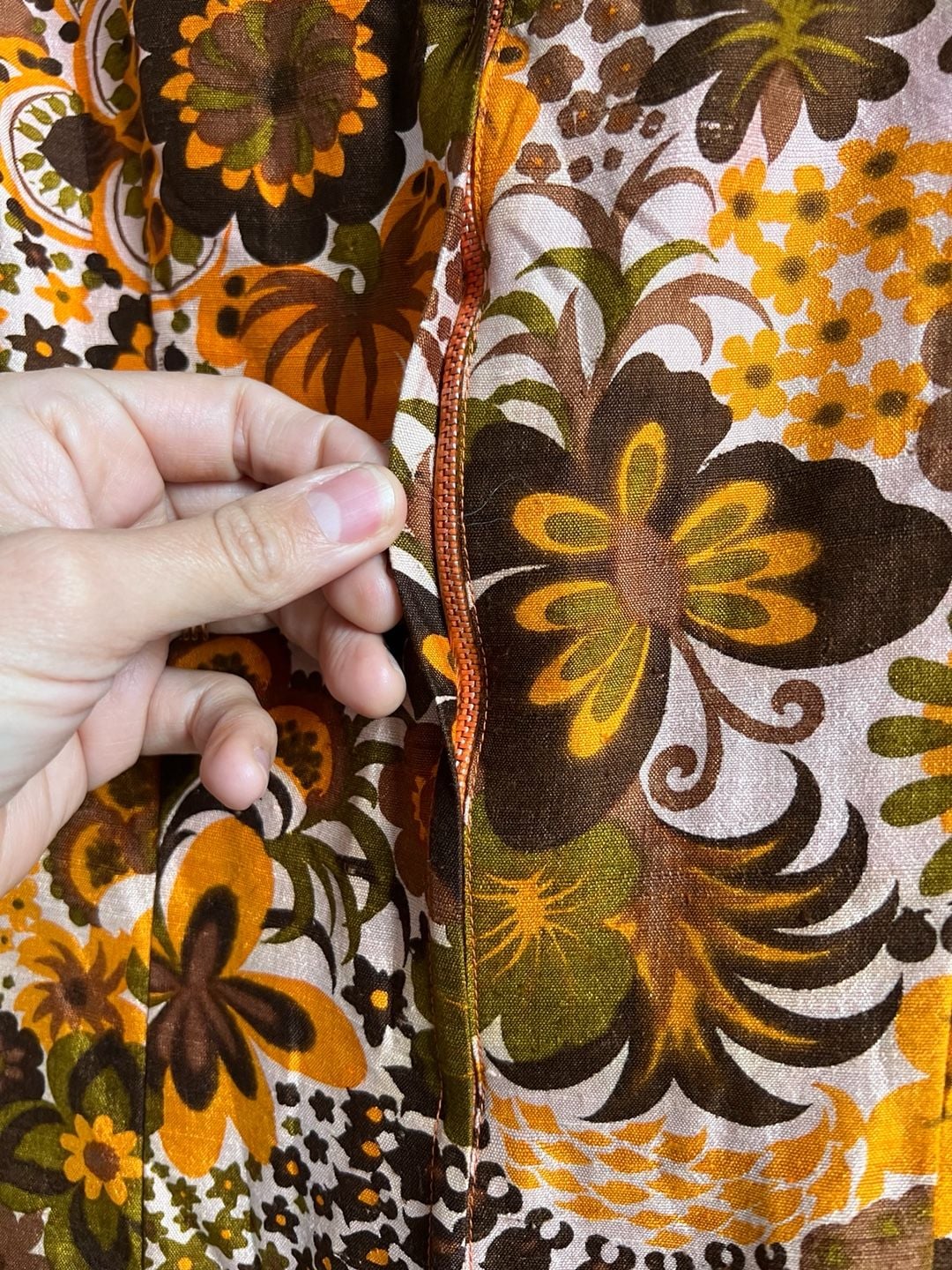 Vintage 1960s Retro Floral Print Sleeveless Dress Orange Brown 5