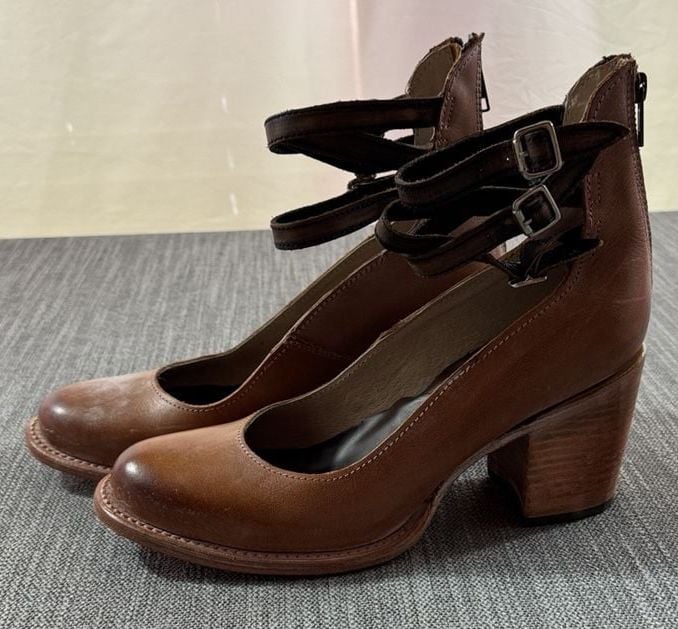 Freebird Leather Buckle Strap Heels Brown Booties 10 4