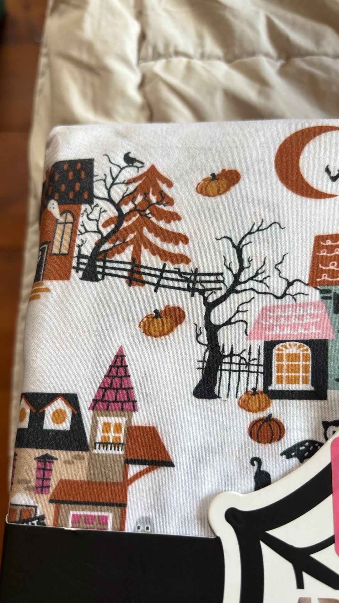 Halloween Spooky Village 4-Piece Queen Sheet Set 3