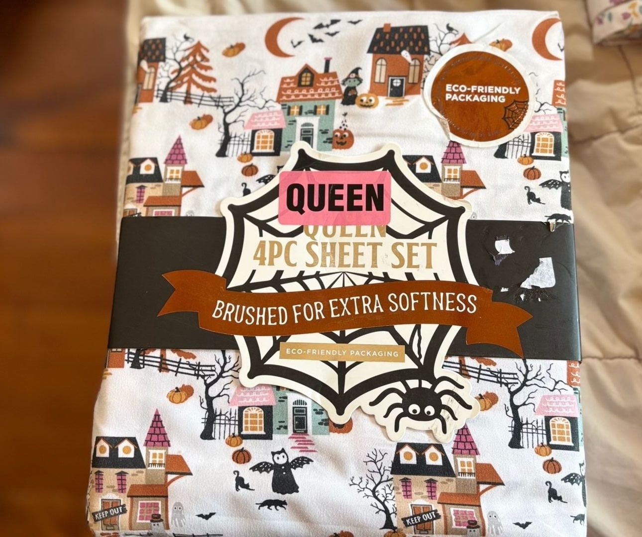 Halloween Spooky Village 4-Piece Queen Sheet Set 4