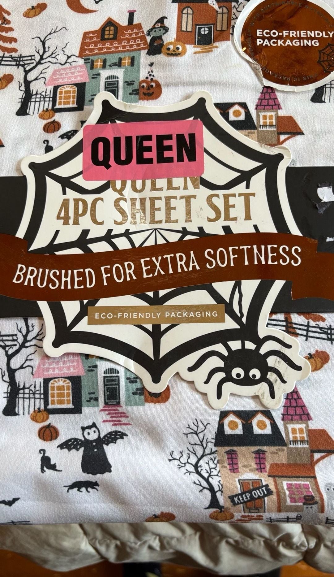 Halloween Spooky Village 4-Piece Queen Sheet Set 1