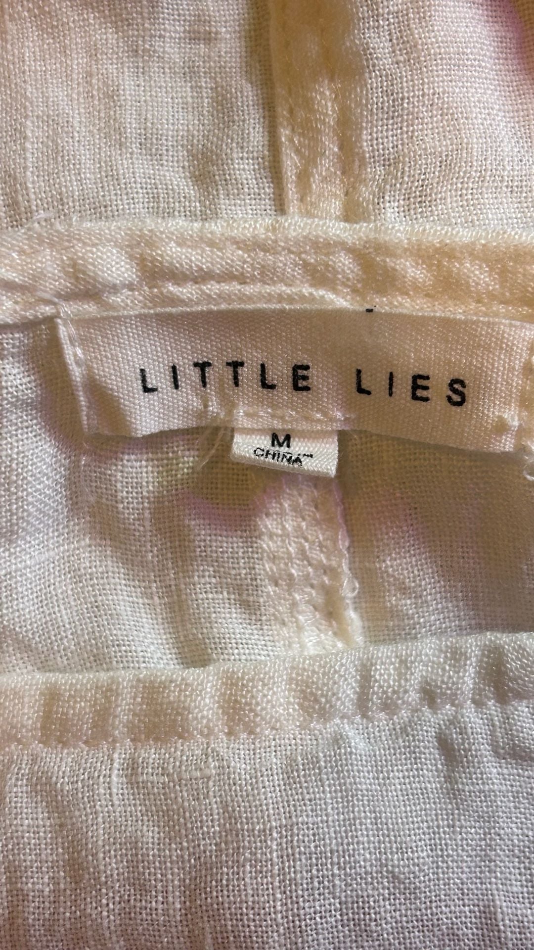 Little Lies Linen Blouse Size M White Long Sleeve Shirt 3