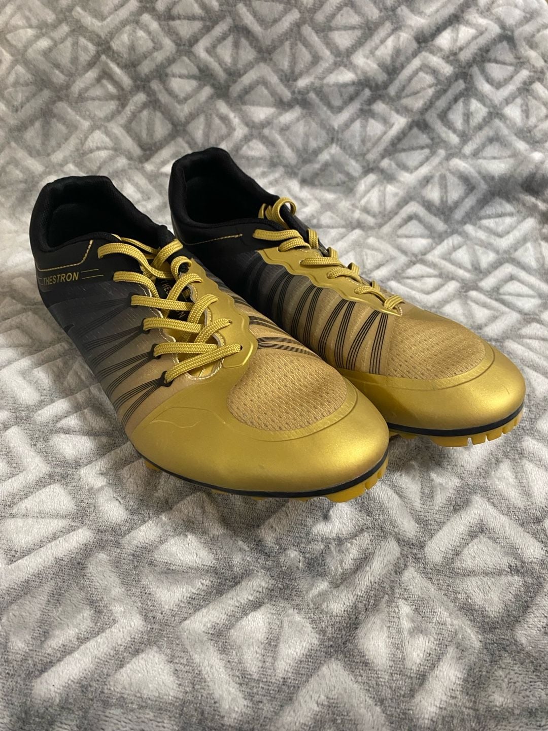 Thestron Track Shoes Gold Black 2