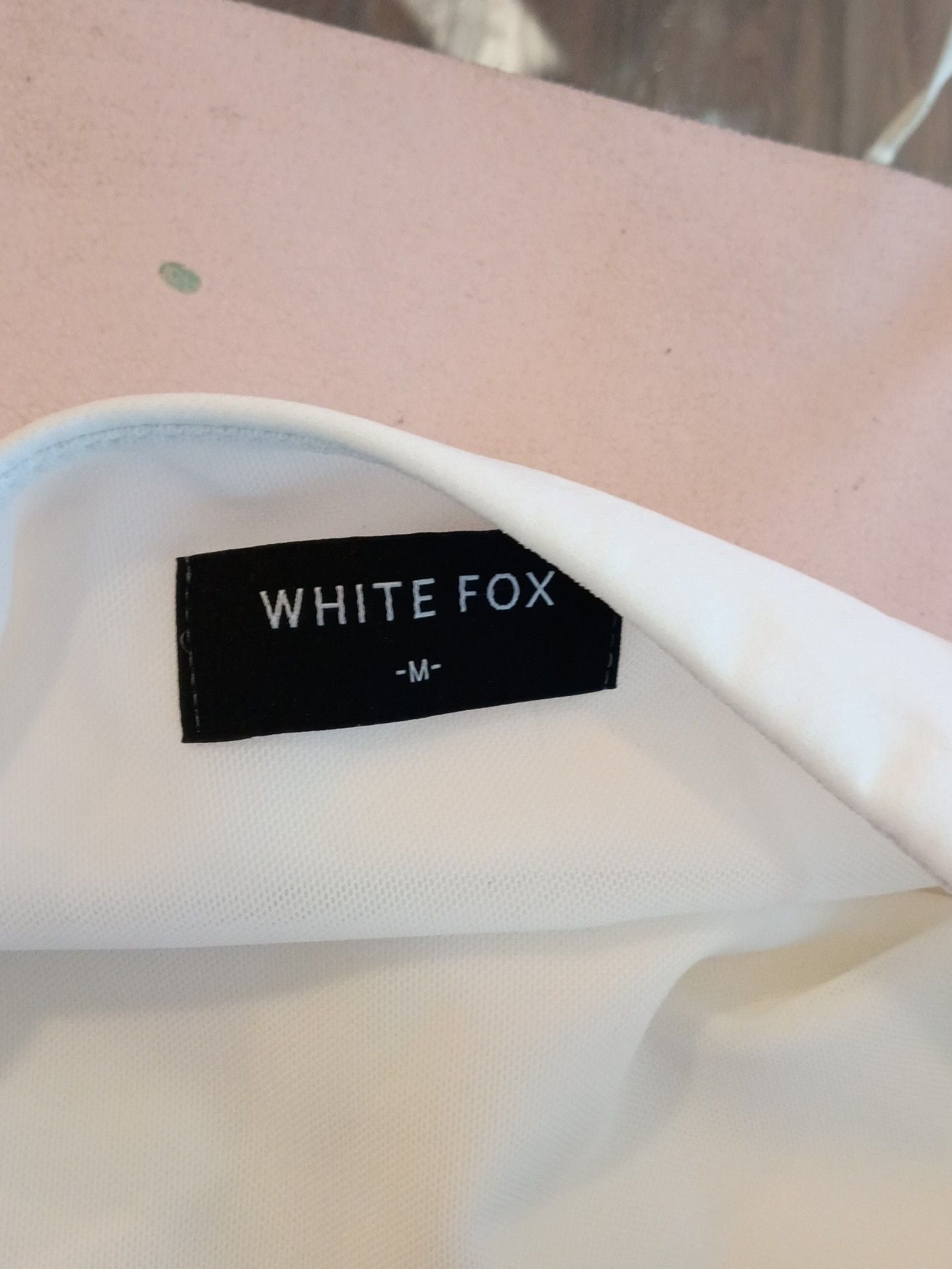 White Fox Boutique Floral Cami Top Size M White 3