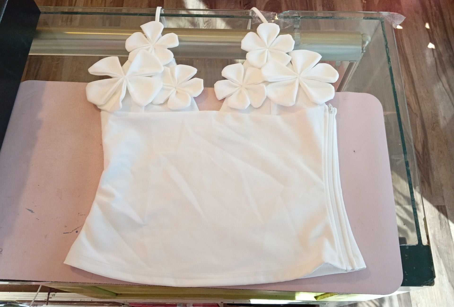 White Fox Boutique Floral Cami Top Size M White 2