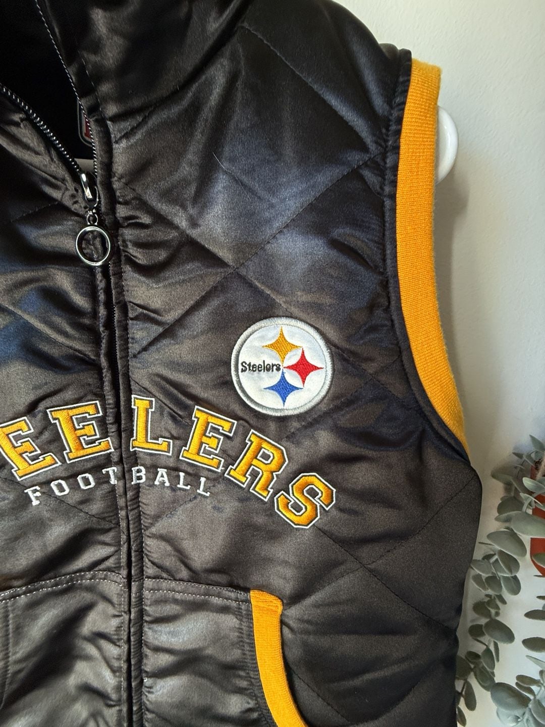 π€π Vintage Pittsburgh Steelers Puffer Vest π Black Gold Quilted size L 3