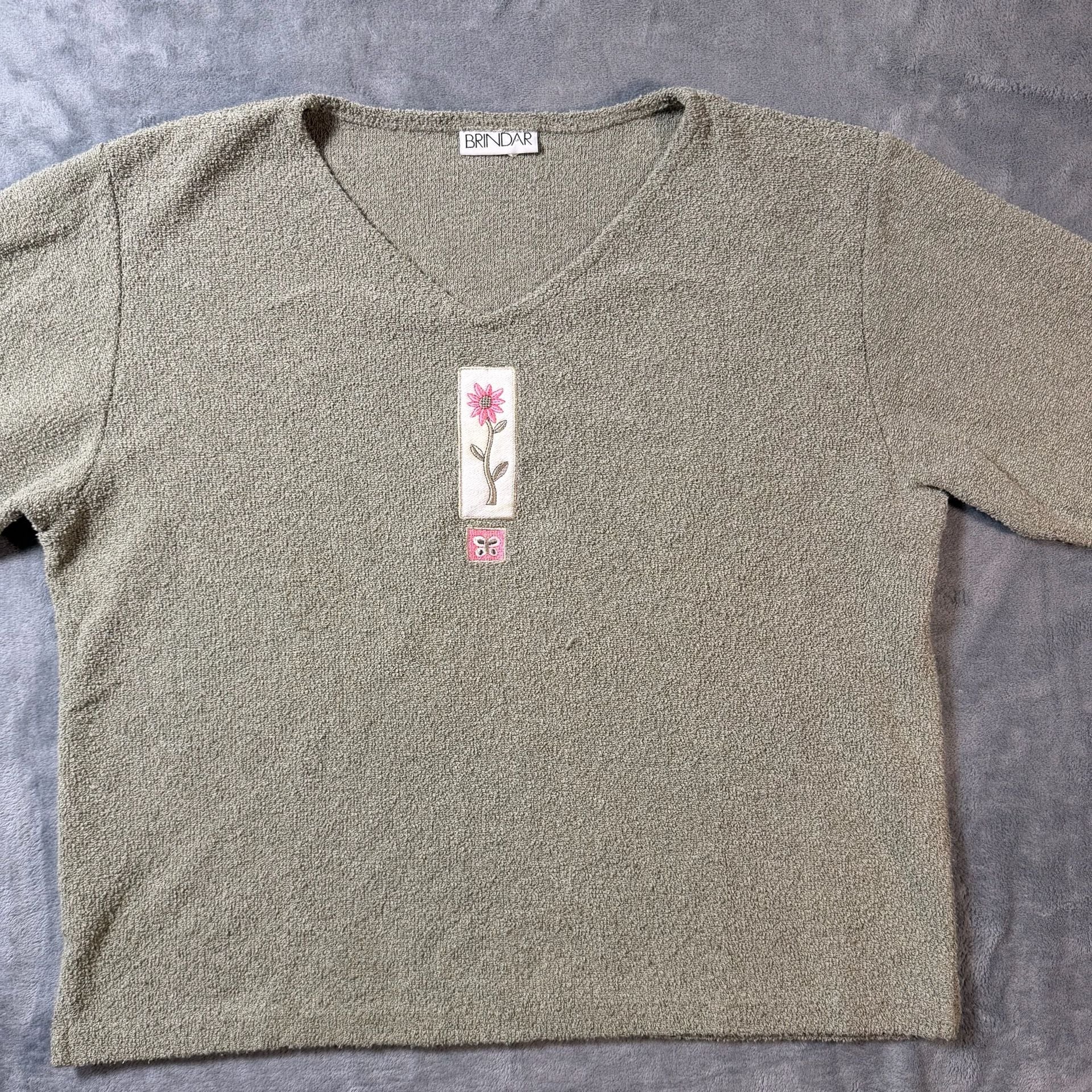 Brindah V-Neck Sweatshirt Green Floral Applique 3