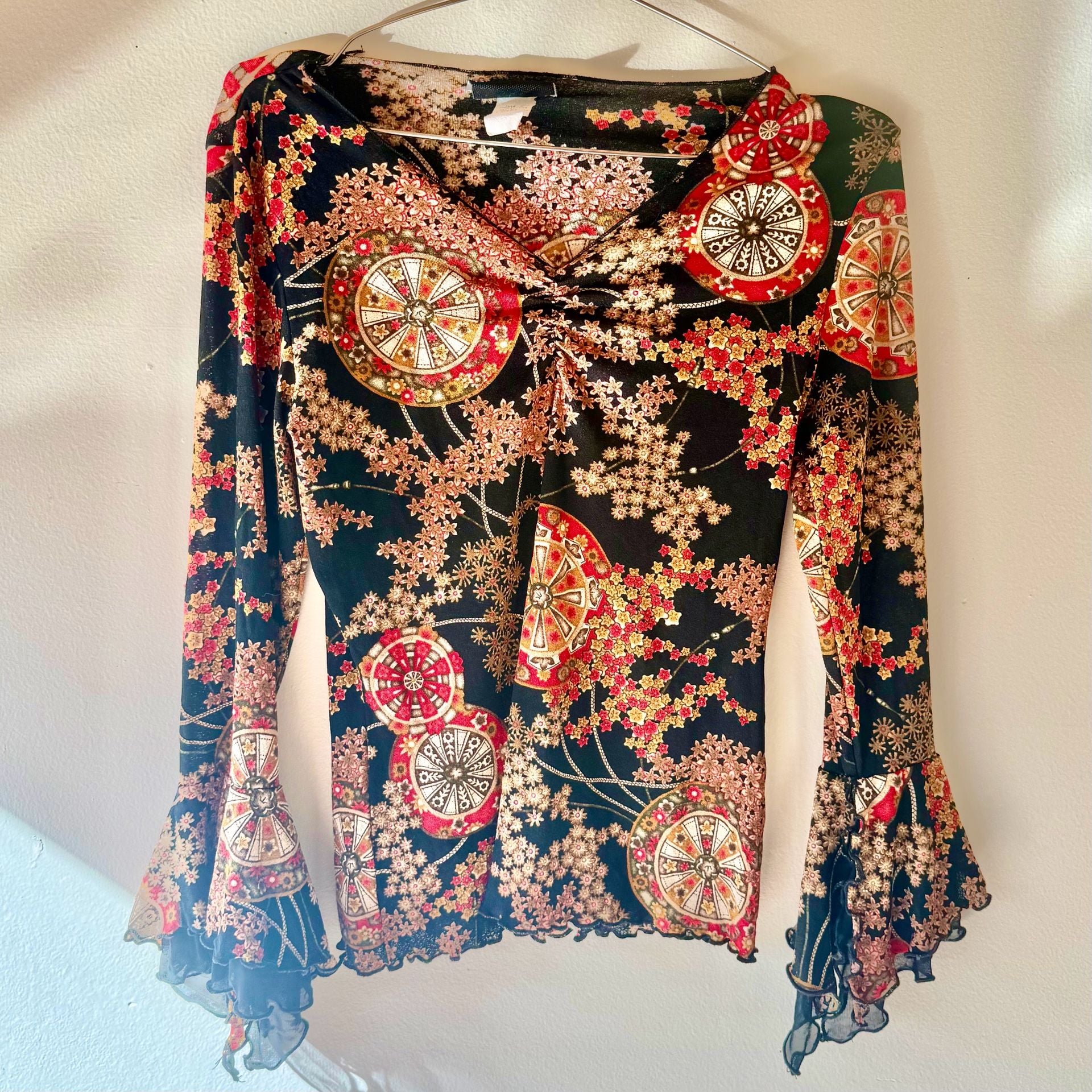 Vintage Y2K Floral Bell Sleeve Top Black Red 4