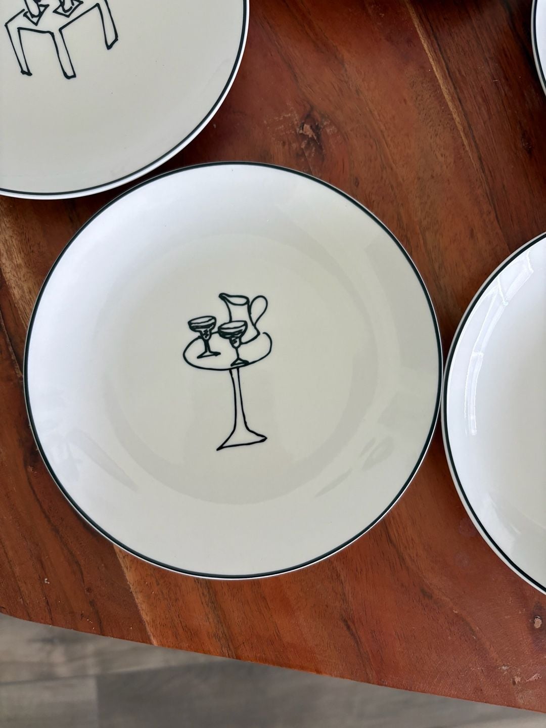 Crate and Barrel Novelty Party Plates 6.5 inches Set of 5 2