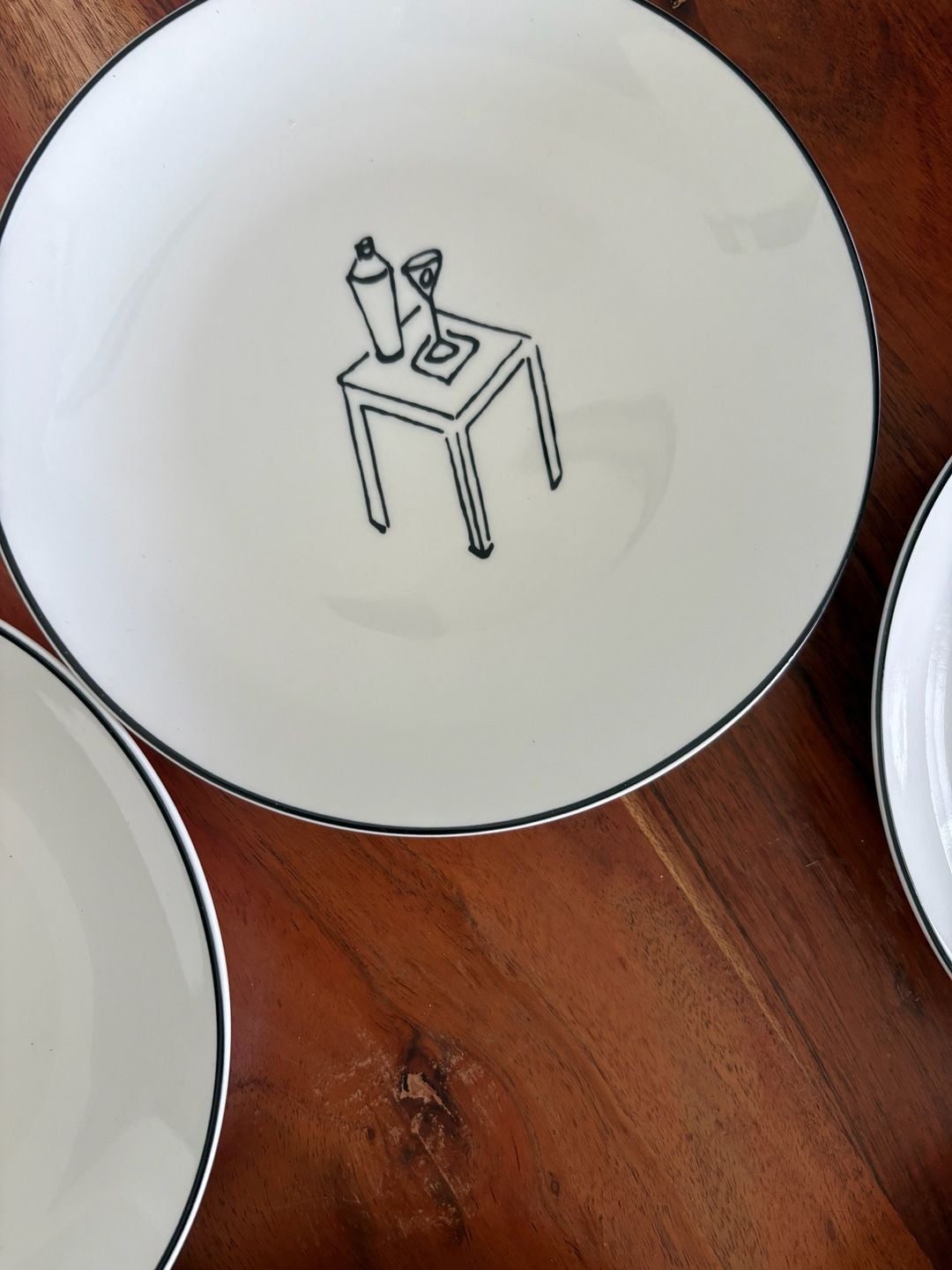 Crate and Barrel Novelty Party Plates 6.5 inches Set of 5 4