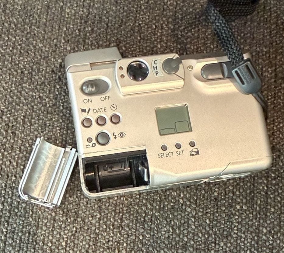Canon ELPH LT260 APS Film Camera with Box Case and Manual 7