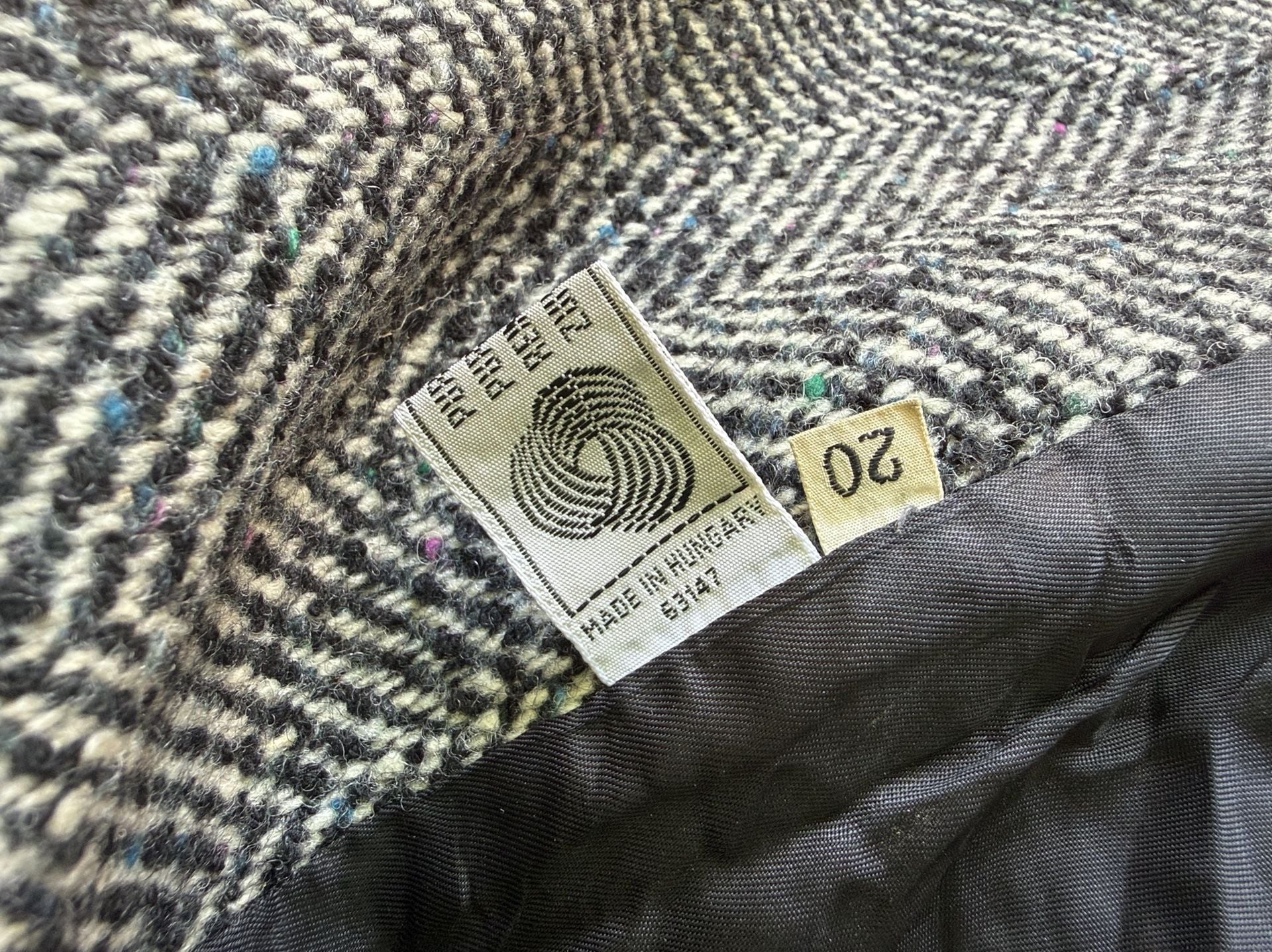 Vintage 90s Academia HerringBone Wool Long Trenchcoat 16