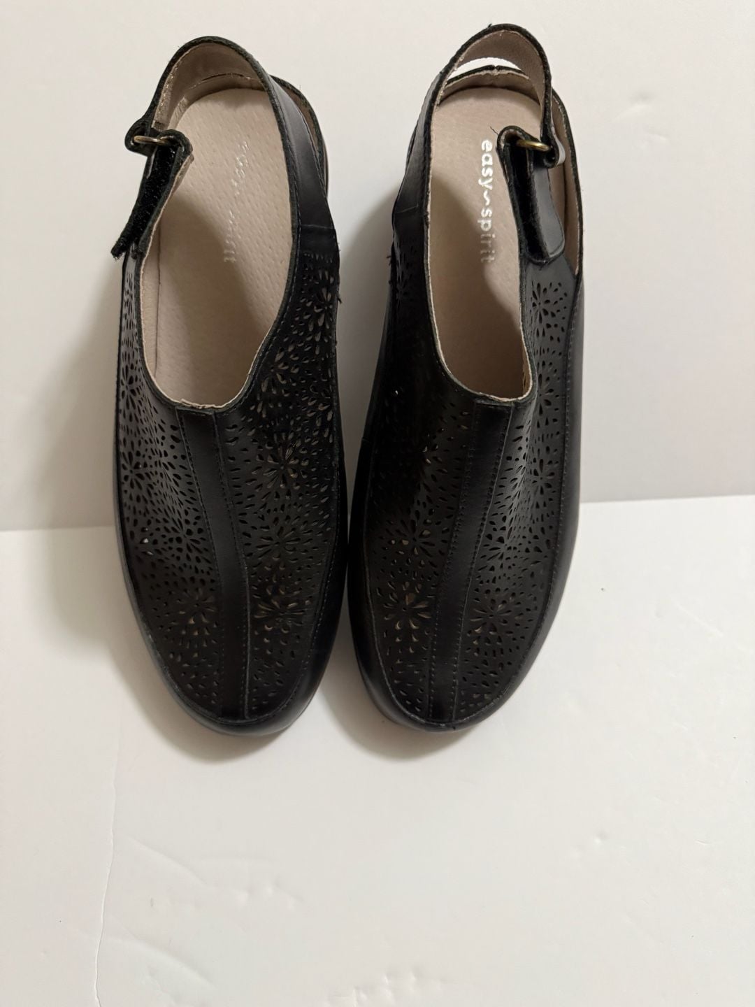 Easy Spirit Cutout Slingback Sandals Size 7WW Black Leather 4
