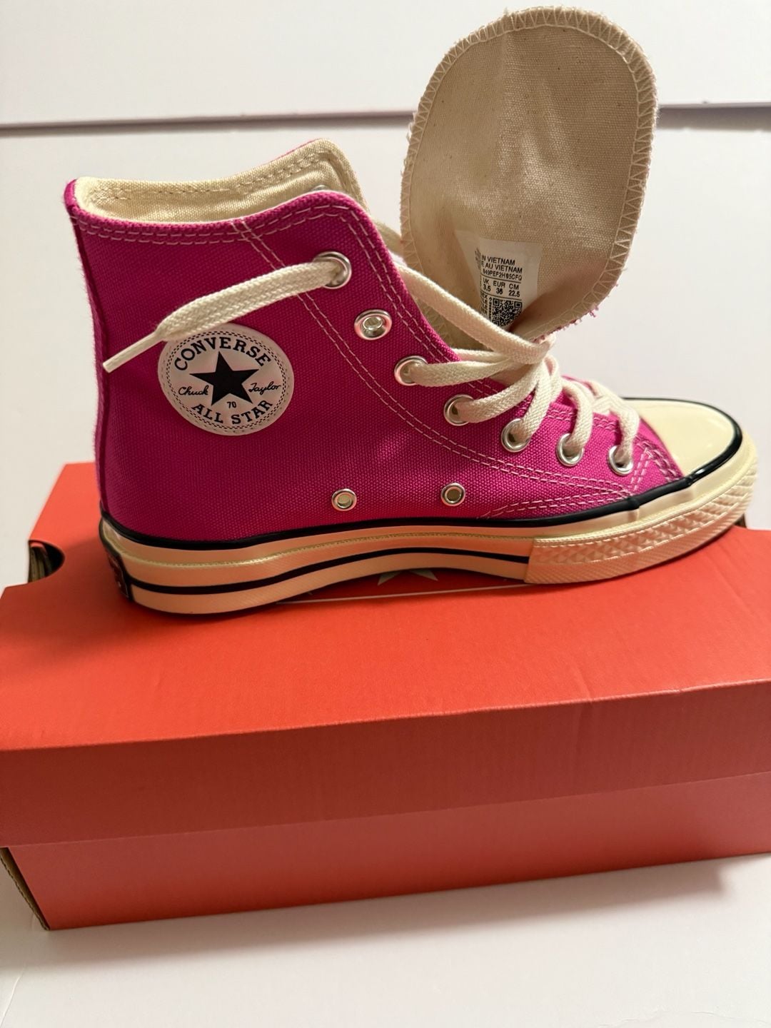 Converse Chuck 70 High Top Size 3.5 Fuchsia Pink 2