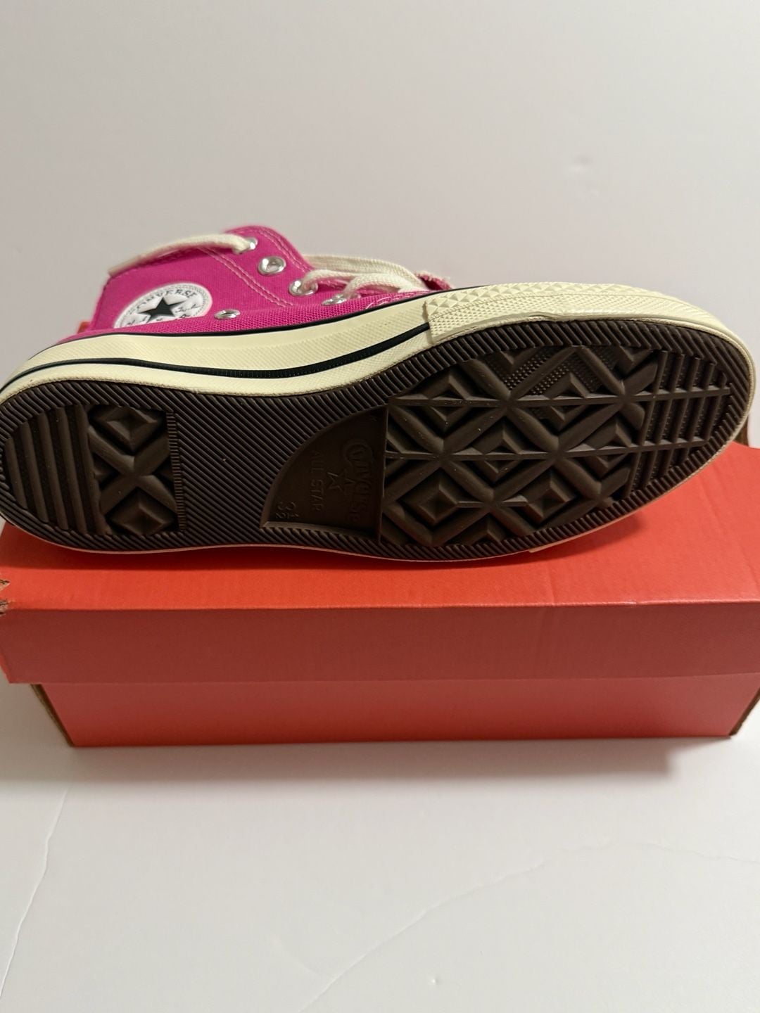 Converse Chuck 70 High Top Size 3.5 Fuchsia Pink 3