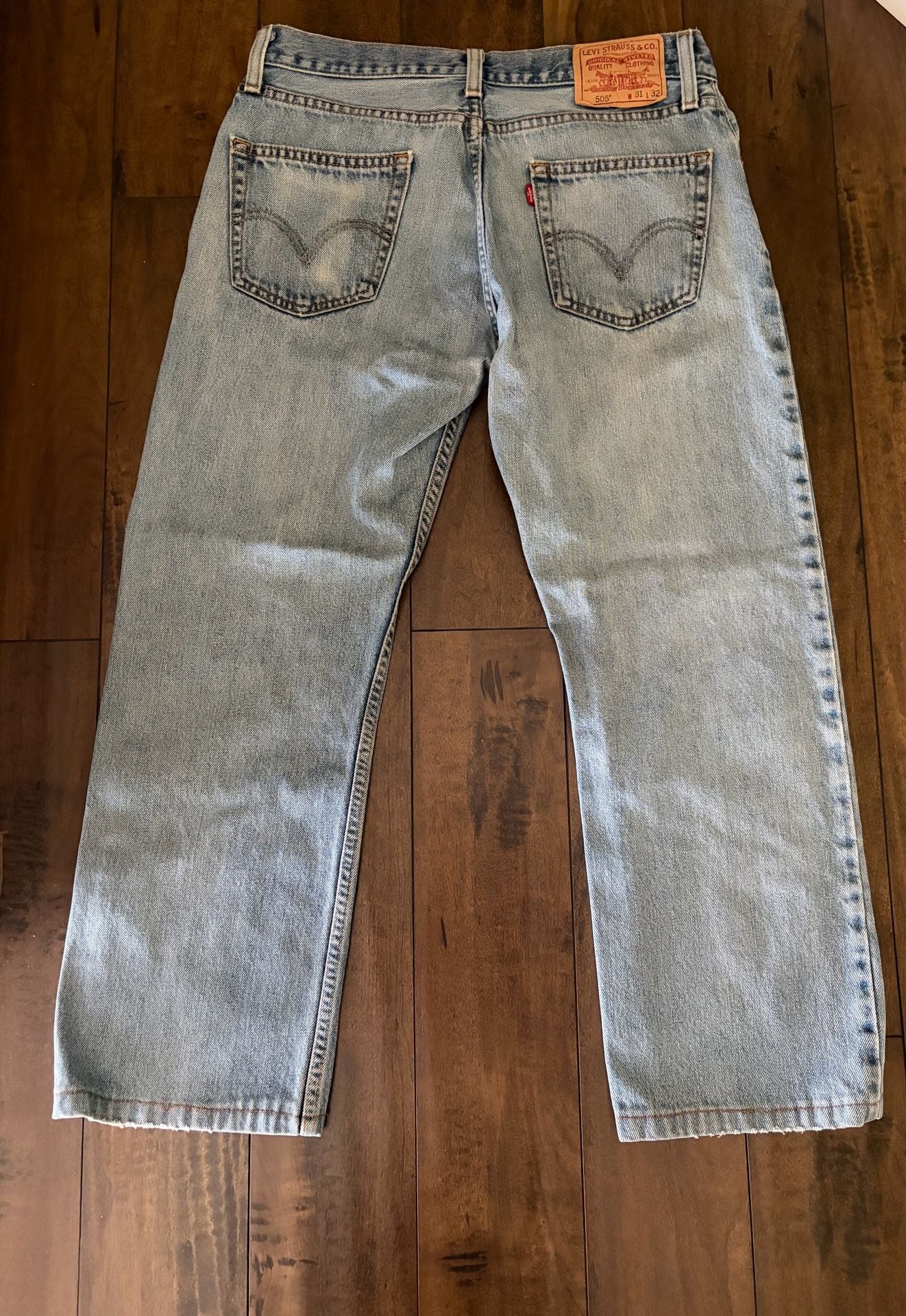 Levi's 505 Straight Fit Jeans Size Light Wash Denim 3