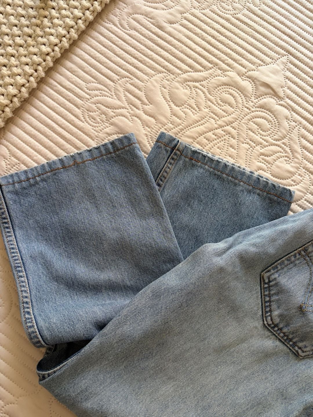 Levi's 505 Straight Fit Jeans Size Light Wash Denim 6