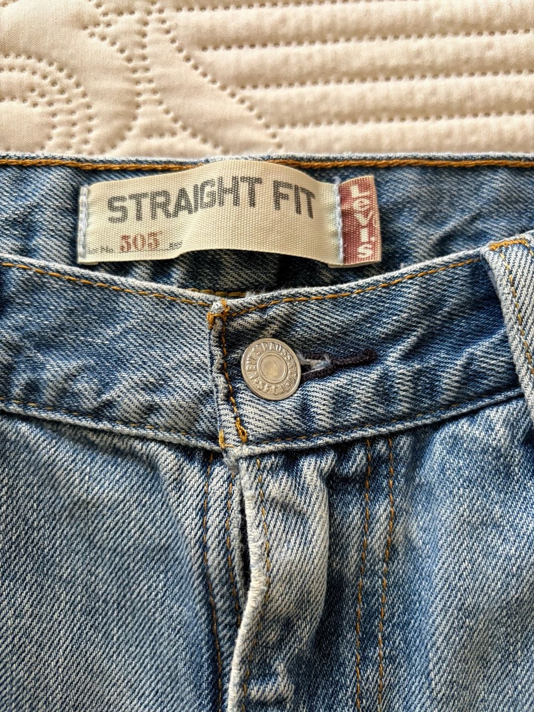 Levi's 505 Straight Fit Jeans Size Light Wash Denim 7