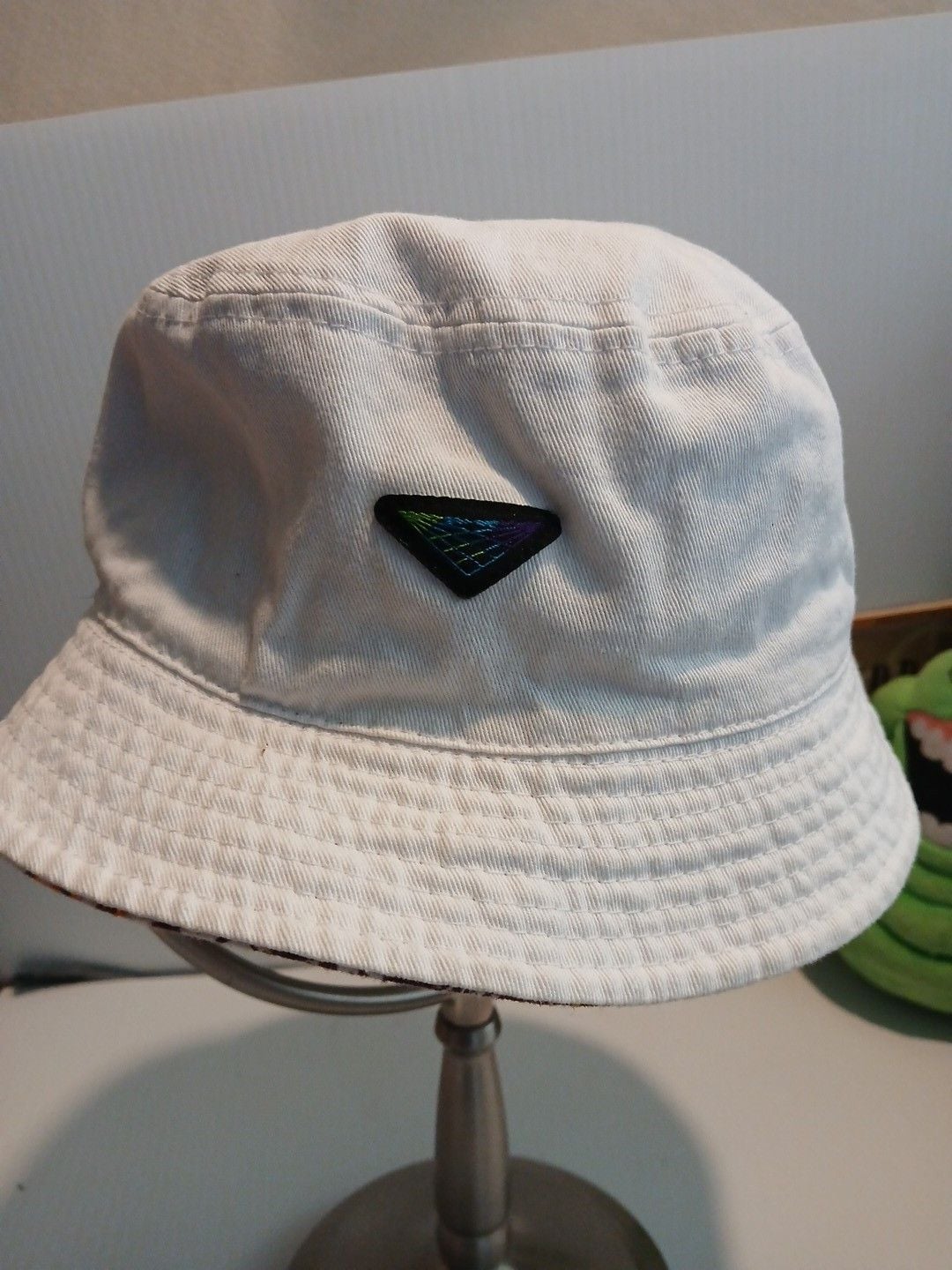 Unbranded Graphic Print Reversible Bucket Hat White 2