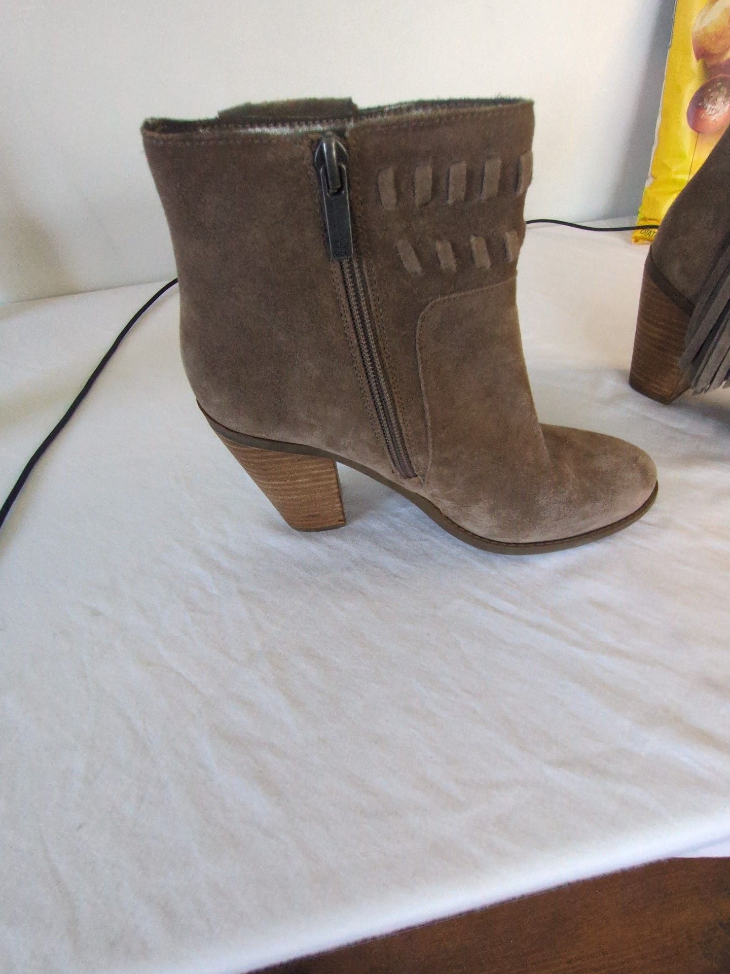 Jessica Simpson Chassie Booties Size 8M Brown Suede Fringe Heels 5