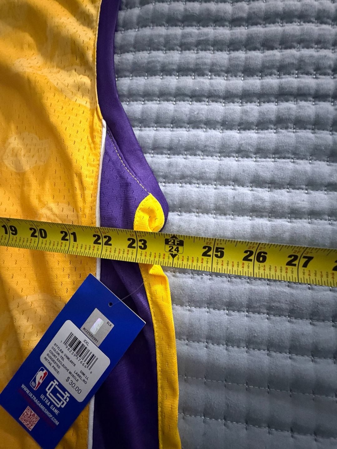 Los Angeles Lakers Jersey Size XXL 5