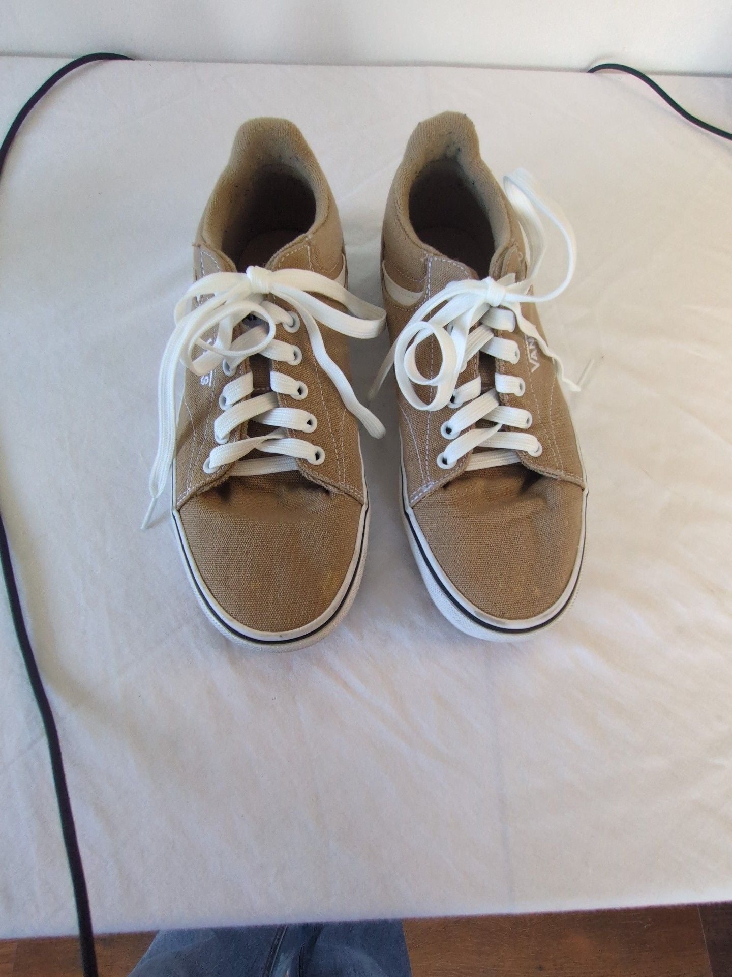 Vans Ward Canvas Low Top Sneakers Size 8.5 Tan Brown Skate Shoes 2