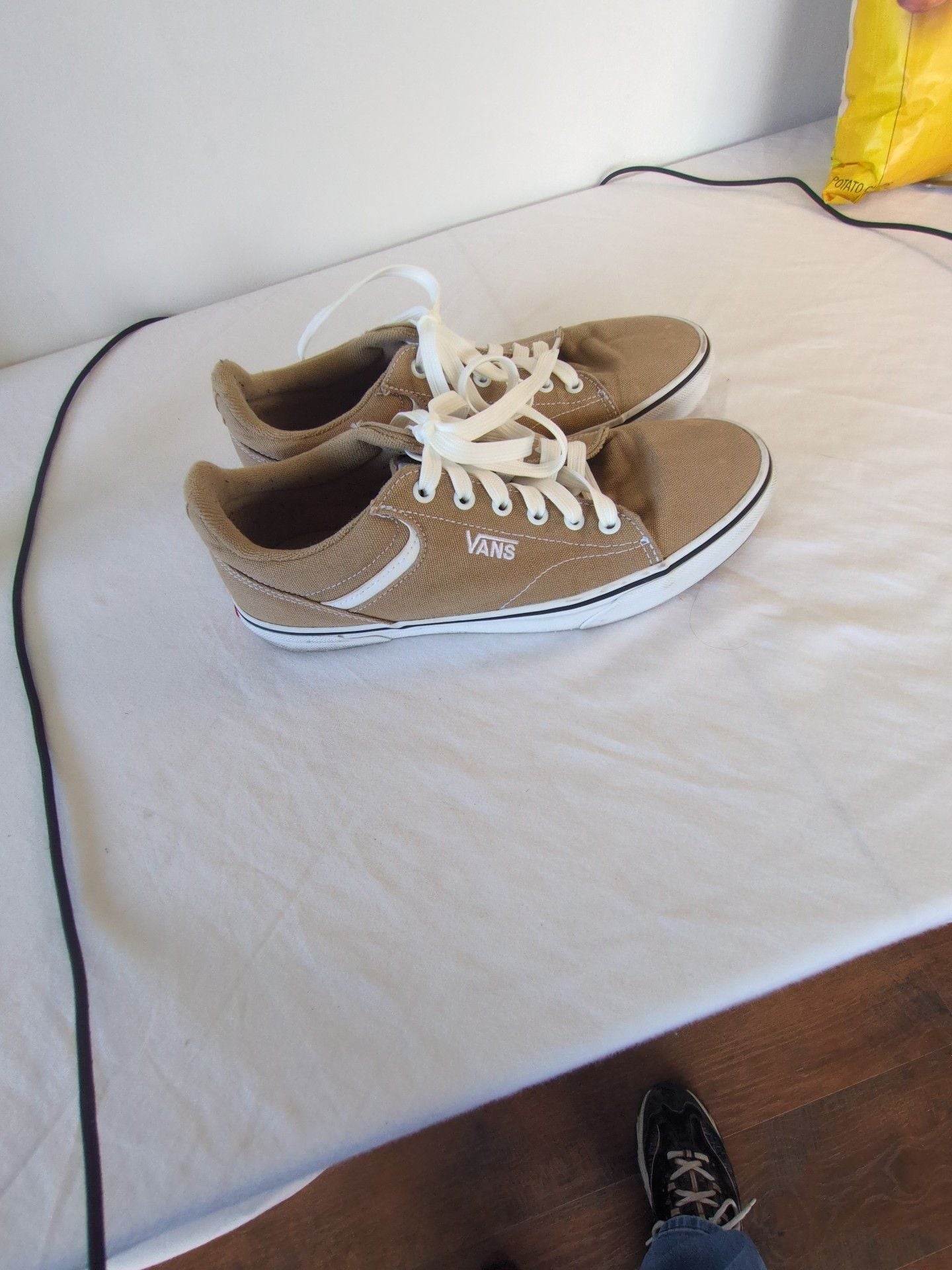 Vans Ward Canvas Low Top Sneakers Size 8.5 Tan Brown Skate Shoes 3