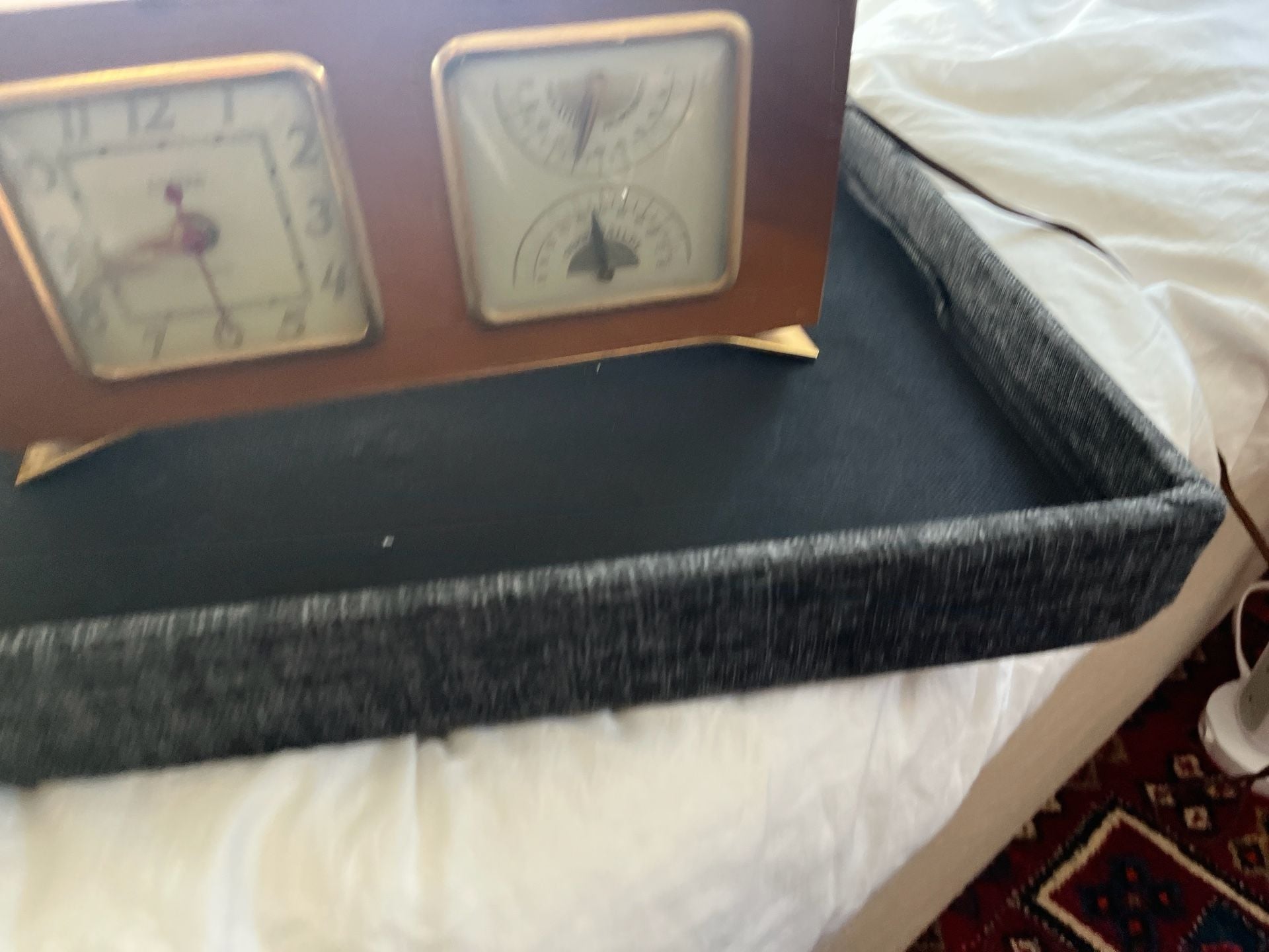Vintage United Clock and Weather Station Desk Clock 3