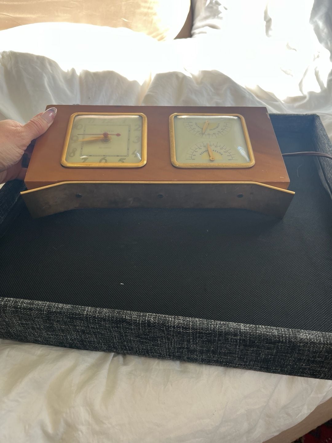 Vintage United Clock and Weather Station Desk Clock 6