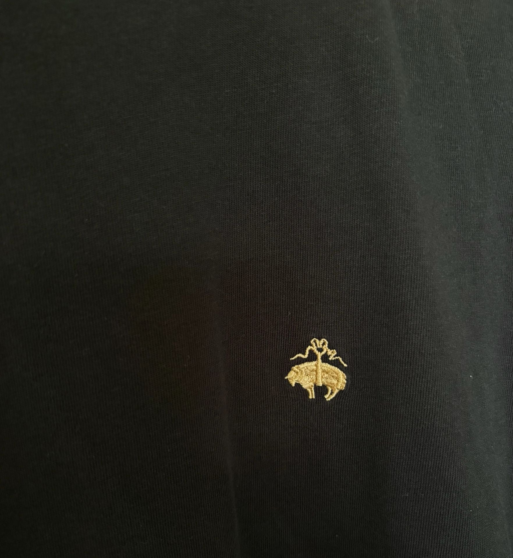 Brooks Brothers T-Shirt Size M Black Golden Fleece Logo 6
