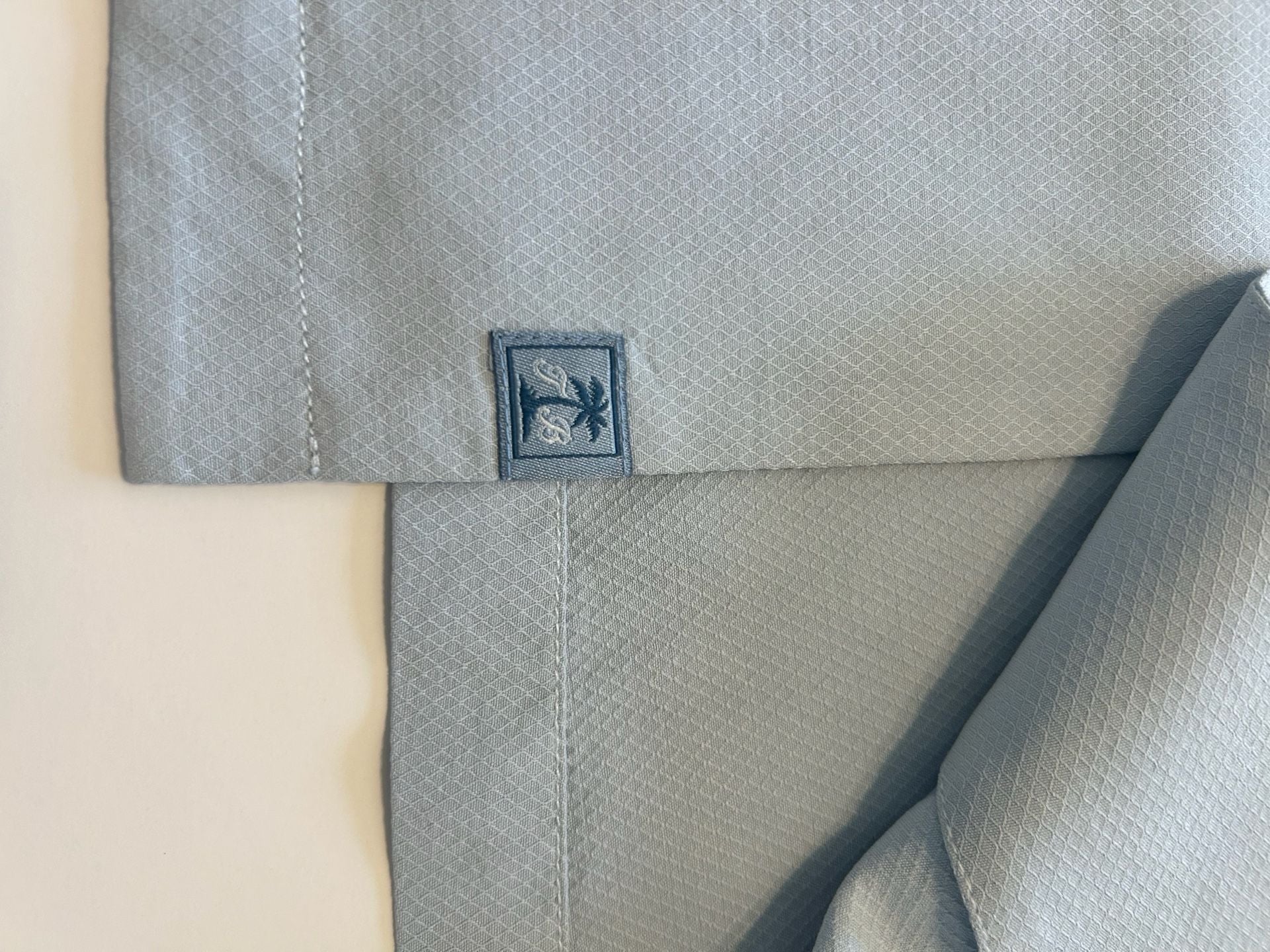 Tommy Bahama Silk Embroidered Short Sleeve Shirt XL Light Blue 9