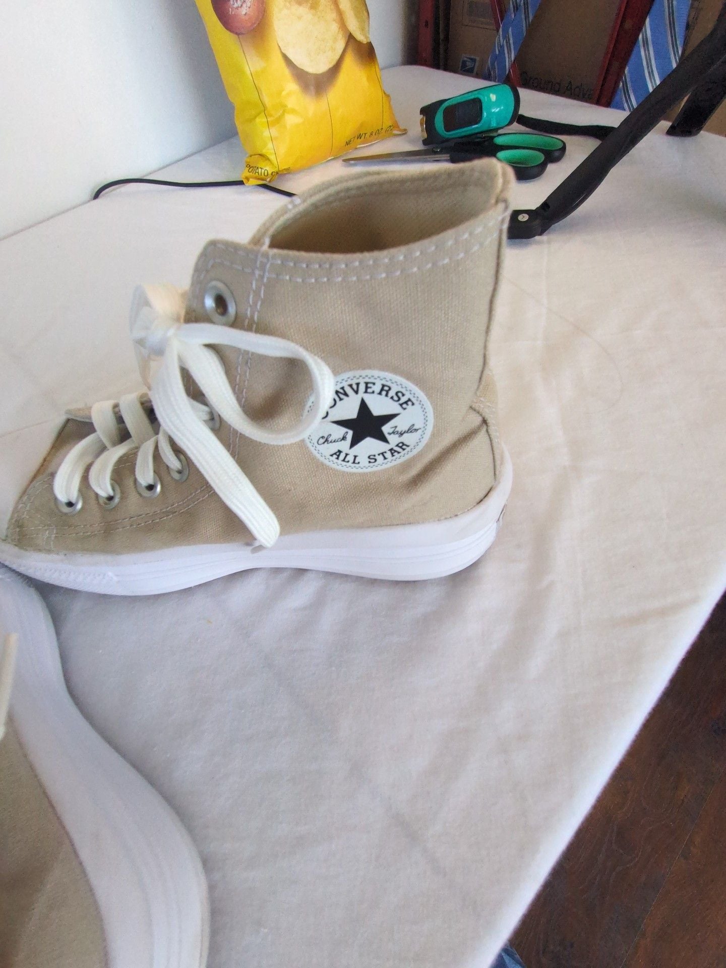 Converse Chuck Taylor All Star Move High Top Size 6 Tan Canvas 6