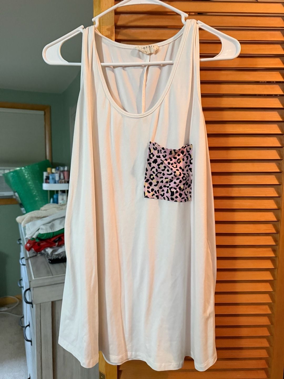 Tank Top Size L White Pink Leopard Pocket 2